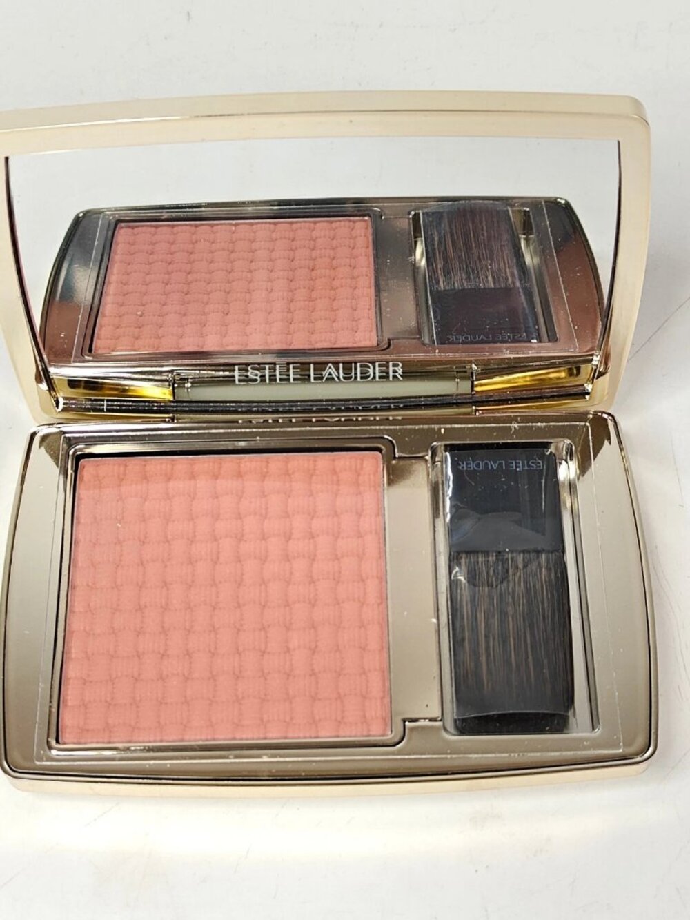 Estee Lauder Pure Color Envy Sculpting Blush 310 PEACH PASSION .25 oz 7g No Box